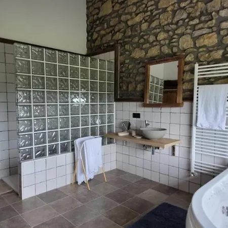 בית נופש Caserio El Ajo *